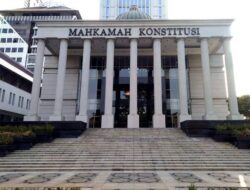Gugatan Turunkan Usia Capres-Cawapres Jadi 35 Tahun, MK Menolak