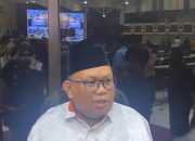 Infrastruktur Digital Tak Kunjung Siap, Agusriansyah Kritik Sekolah yang Masih Wajib Gunakan Buku Fisik