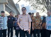 Tinjau Taman Jembatan Mahakam, Andi Harun: Dibangun Bertahap Sesuai Anggaran