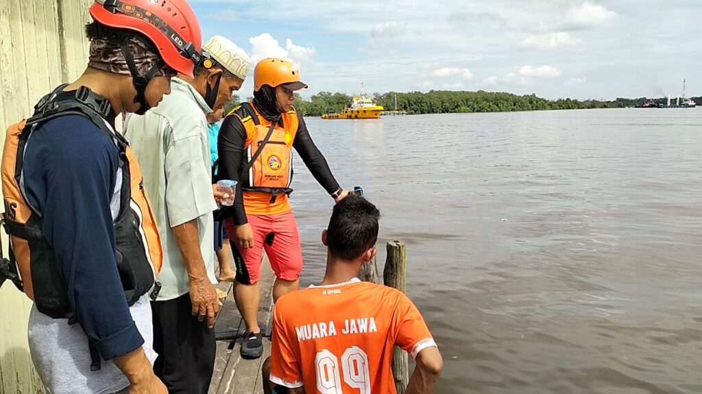 Asyik Mainan, Balita Ini Hilang di Perairan Muara Jawa