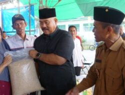 Bupati Edi Beri Penghargaan dan Bantuan Pertanian ke Pengurus RT Desa Genting Tanah