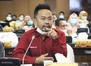 Baharuddin Demmu Memberikan tanggapan Terhadap kasus-kasus konflik lahan di Kaltim
