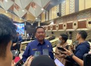 Pemerintah Jalankan Program Prioritas Bertahap, Ekti Imanuel Minta Warga Bersabar
