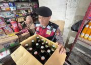 Razia Pekat Mahakam, Polresta Samarinda Sita 150 Botol Miras dari Empat Toko