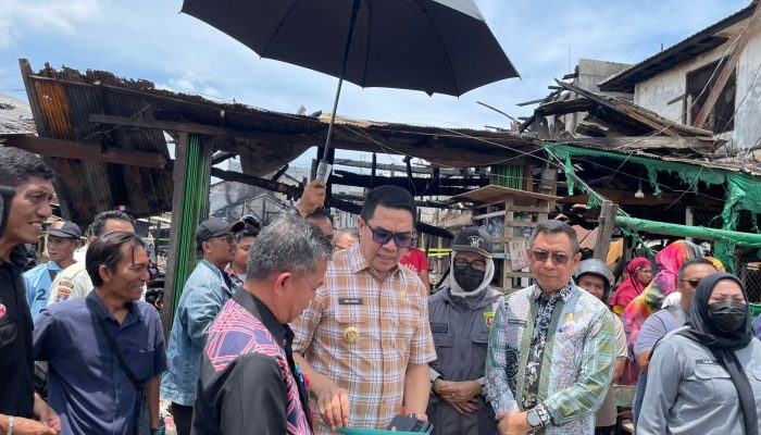 Andi Harun Tinjau Pasar Segiri Terbakar, Pemkot Siapkan Lapak Sementara untuk Pedagang